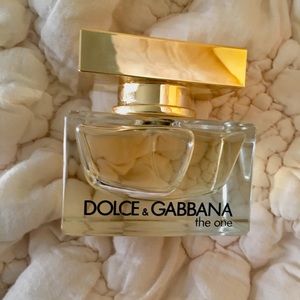 Dolce & Gabbana fragrance🌹 ( 1 oz/ 30mL)